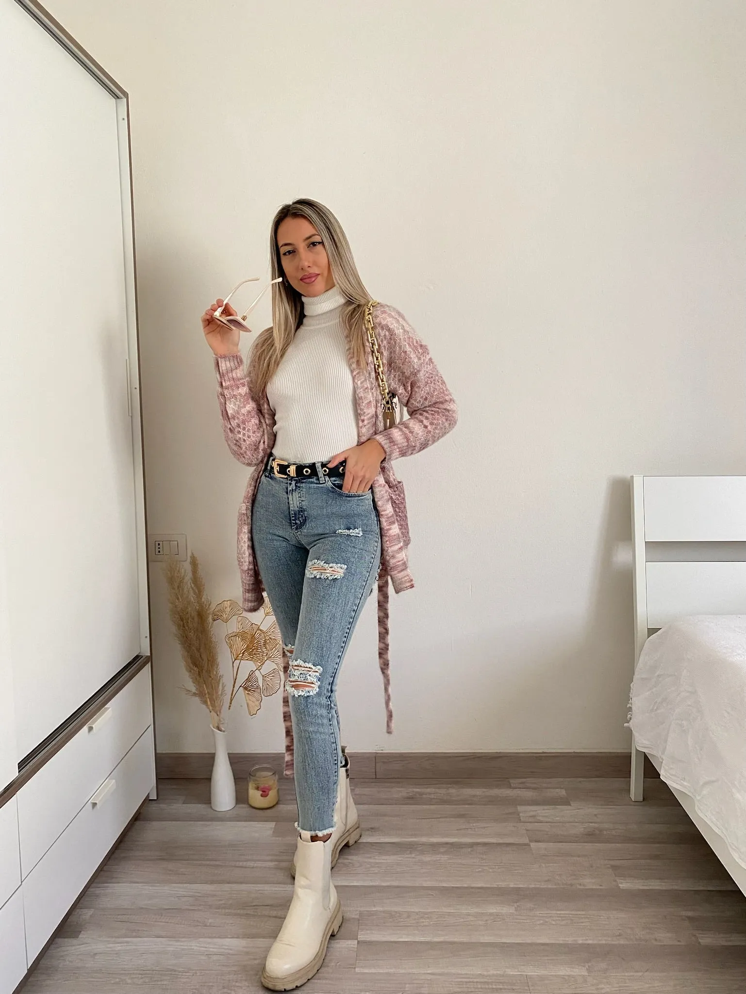 Jeans con strappi bagno chiaro