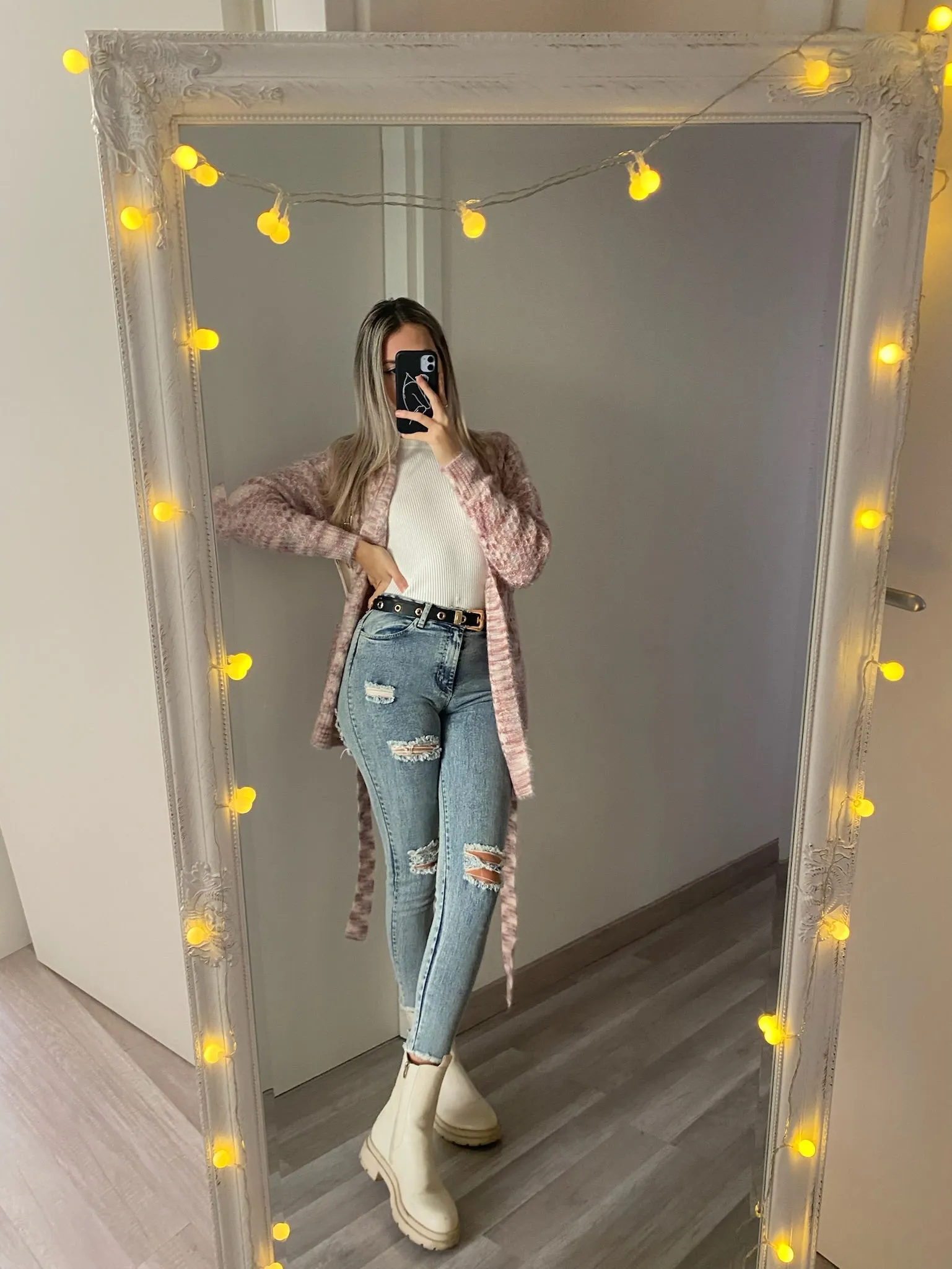 Jeans con strappi bagno chiaro