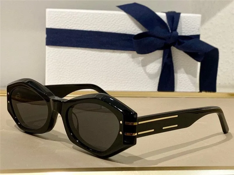 Women's Summer Sunglasses For Men and Women Signature B1U style Anti-Ultraviolet Retro Plate Full Frame Eyeglasses Random Box
